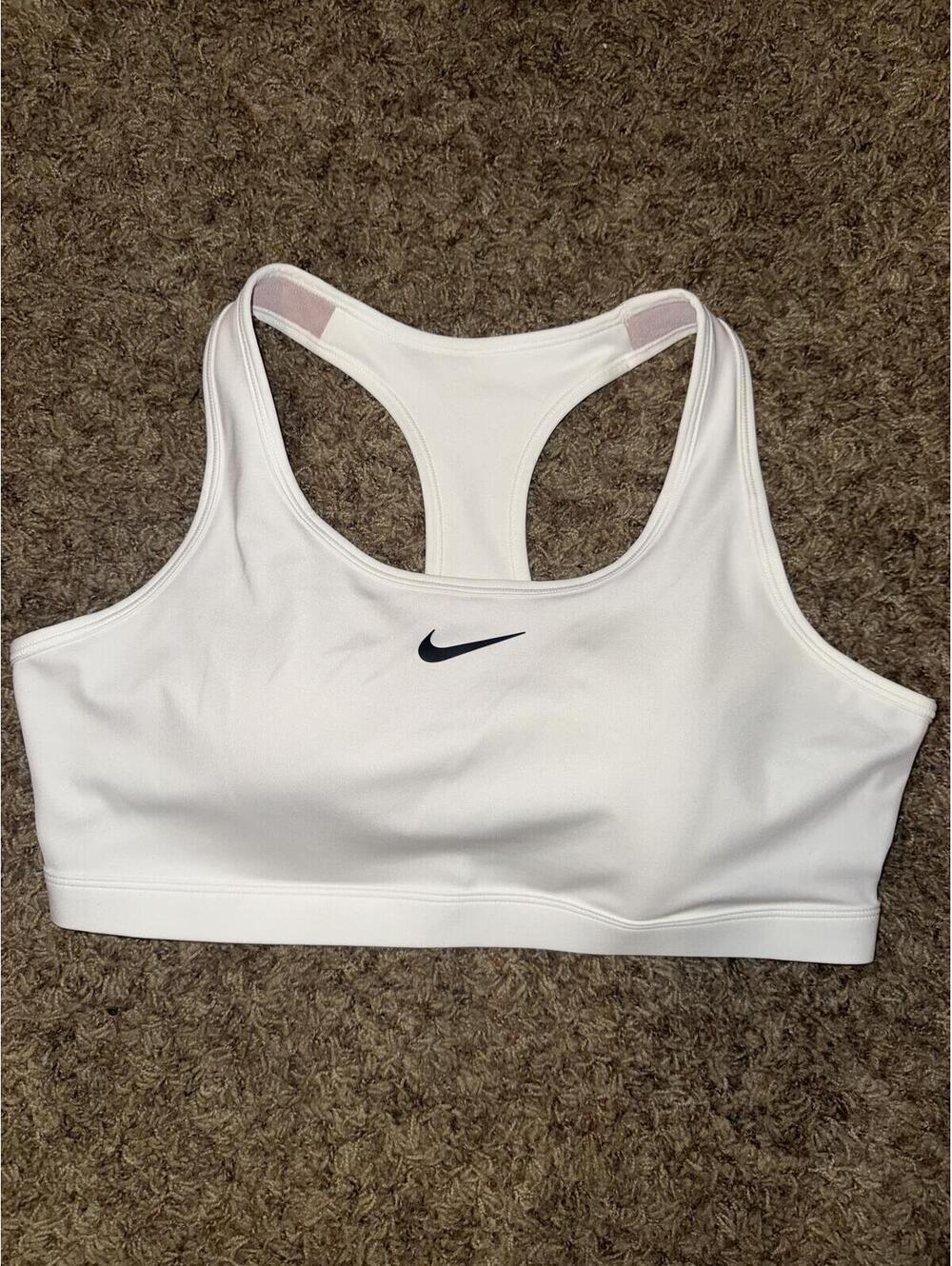 Nike Swoosh Medium Support Women's Padded Sports Bra